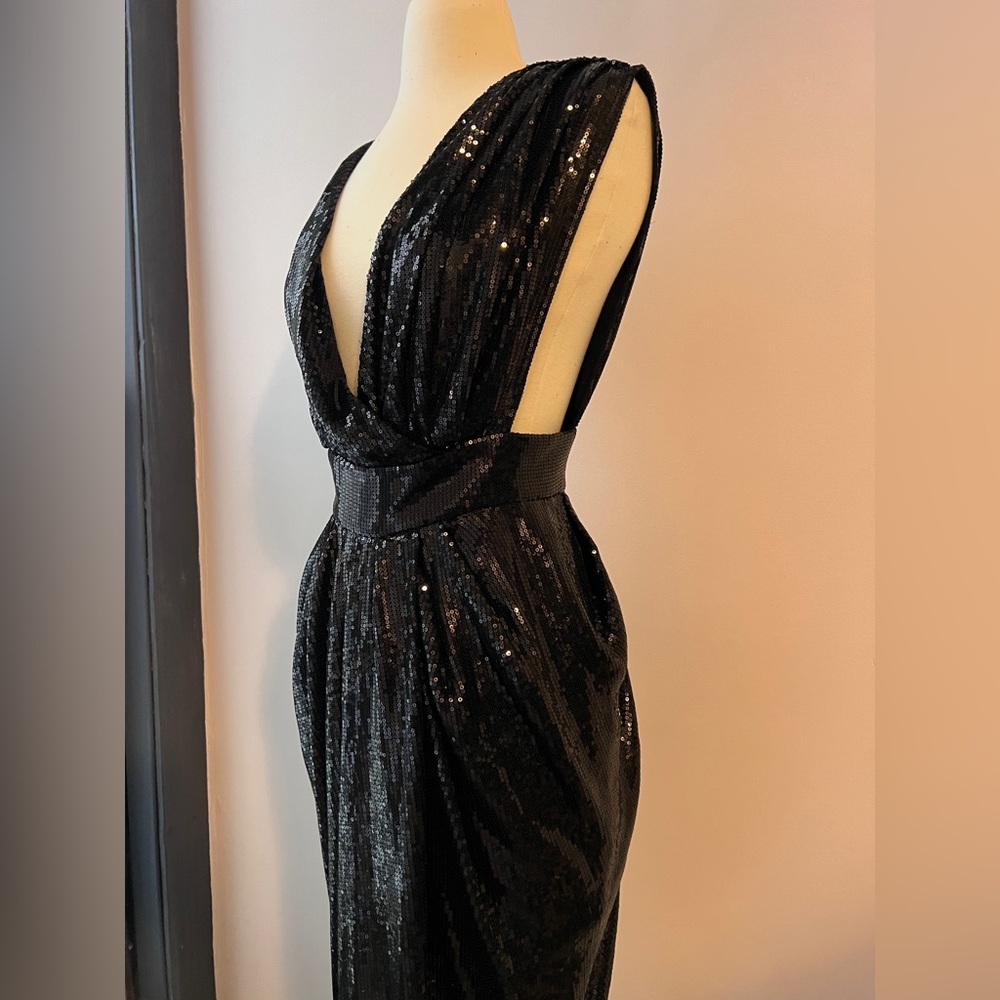 Liquid black sequin dress by House of London. Hourglass silhouette. Size small